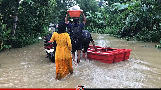 স্মরণকালের ভয়াবহ বন্যায় কবলিত ফেনী