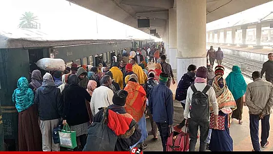 স্টাফদের কর্মবিরতি প্রত্যাহার, ট্রেন চলাচল শুরু