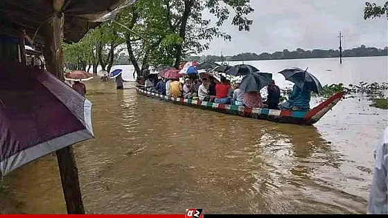 ভয়াবহ বন্যায় ১৩ জনের মৃত্যু