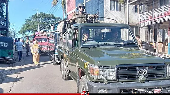 সাজেকে আটকা ২৬০ পর্যটককে উদ্ধার করল সেনাবাহিনী 