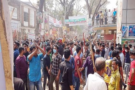 আইনমন্ত্রীর সামনে দুই মেয়র প্রার্থীর সমর্থকদের মধ্যে সংঘর্ষ