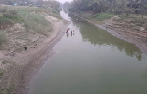 নানা বাড়ি বেড়াতে এসে পানিতে ডুবে কিশোরীর মৃত্যু