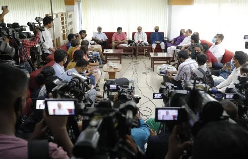 রোজিনার মুক্তি: তিন মন্ত্রীর সঙ্গে সাক্ষাৎ করবেন সাংবাদিক নেতারা