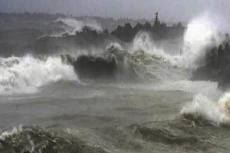 ঘণ্টায় ১৬৫ কিলোমিটার গতি থাকবে ঘূর্ণিঝড় ইয়াসের