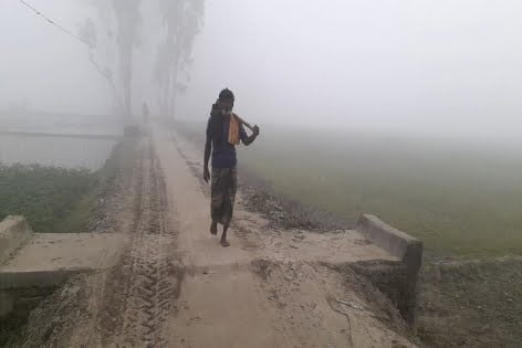 কুড়িগ্রামে ঠান্ডা ভোগান্তিতে শ্রমজীবী মানুষ