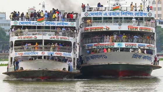 সংকটে লঞ্চমালিকরা, ভাড়া বাড়ানোর প্রস্তাব যাচ্ছে আজ