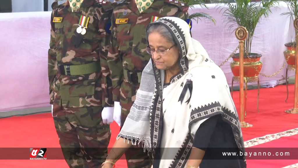 বঙ্গবন্ধুর সমাধিতে প্রধানমন্ত্রীর শ্রদ্ধা প্রধানমন্ত্রী