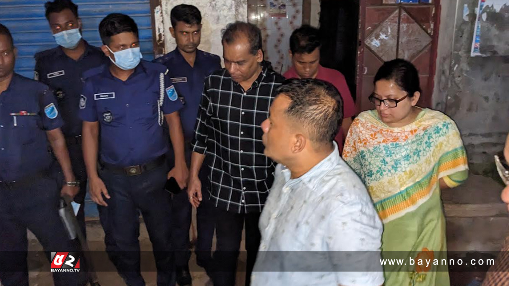 স্বামী-স্ত্রী ও ছেলের গলা কাটা মরদেহ উদ্ধার হত্যা