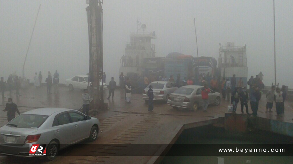 দৌলদিয়া-পাটুরিয়ায় রাত থেকে ফেরি চলাচল বন্ধ